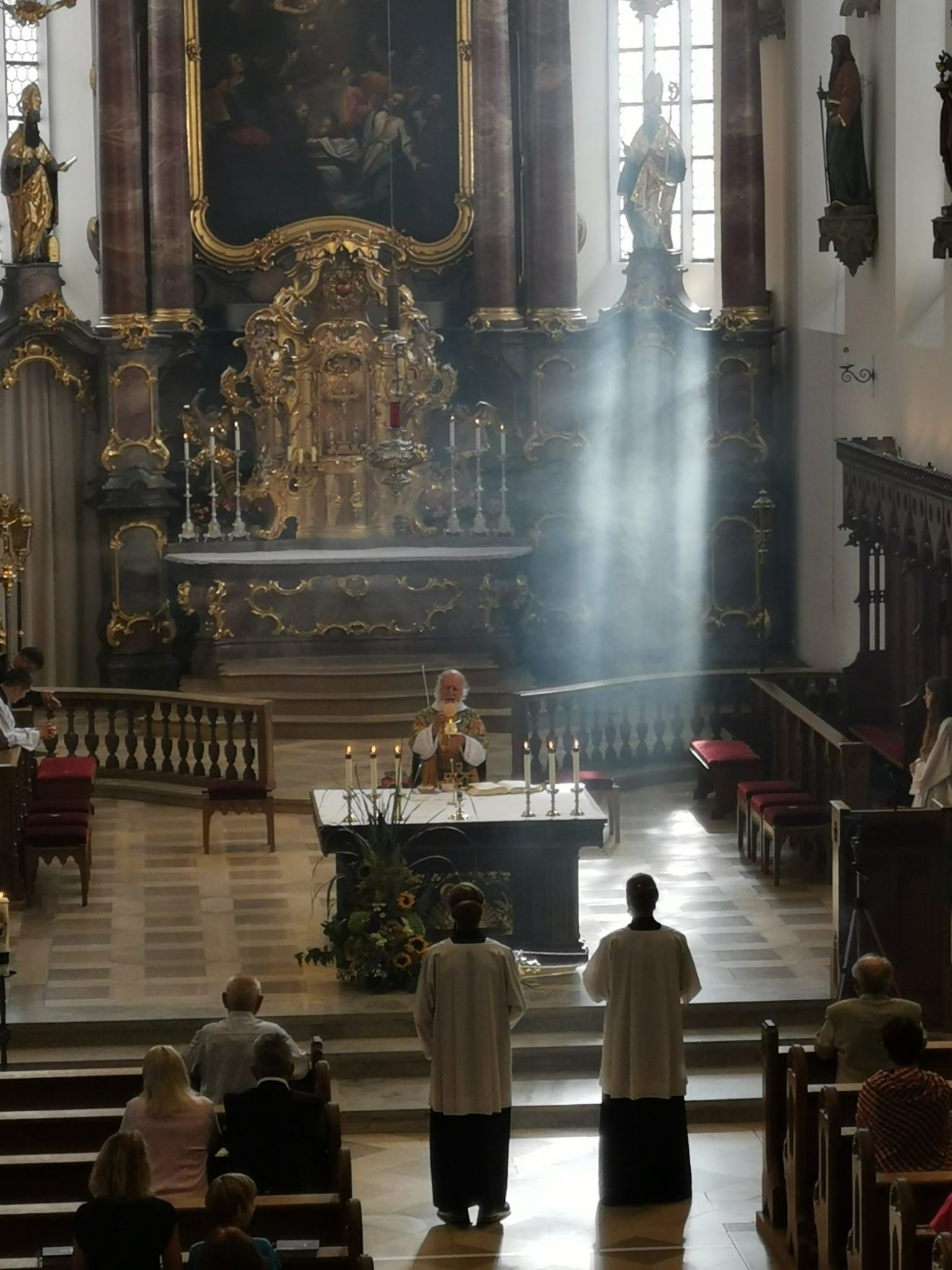 Pater Anselm Grün feierte Sonntagsmesse