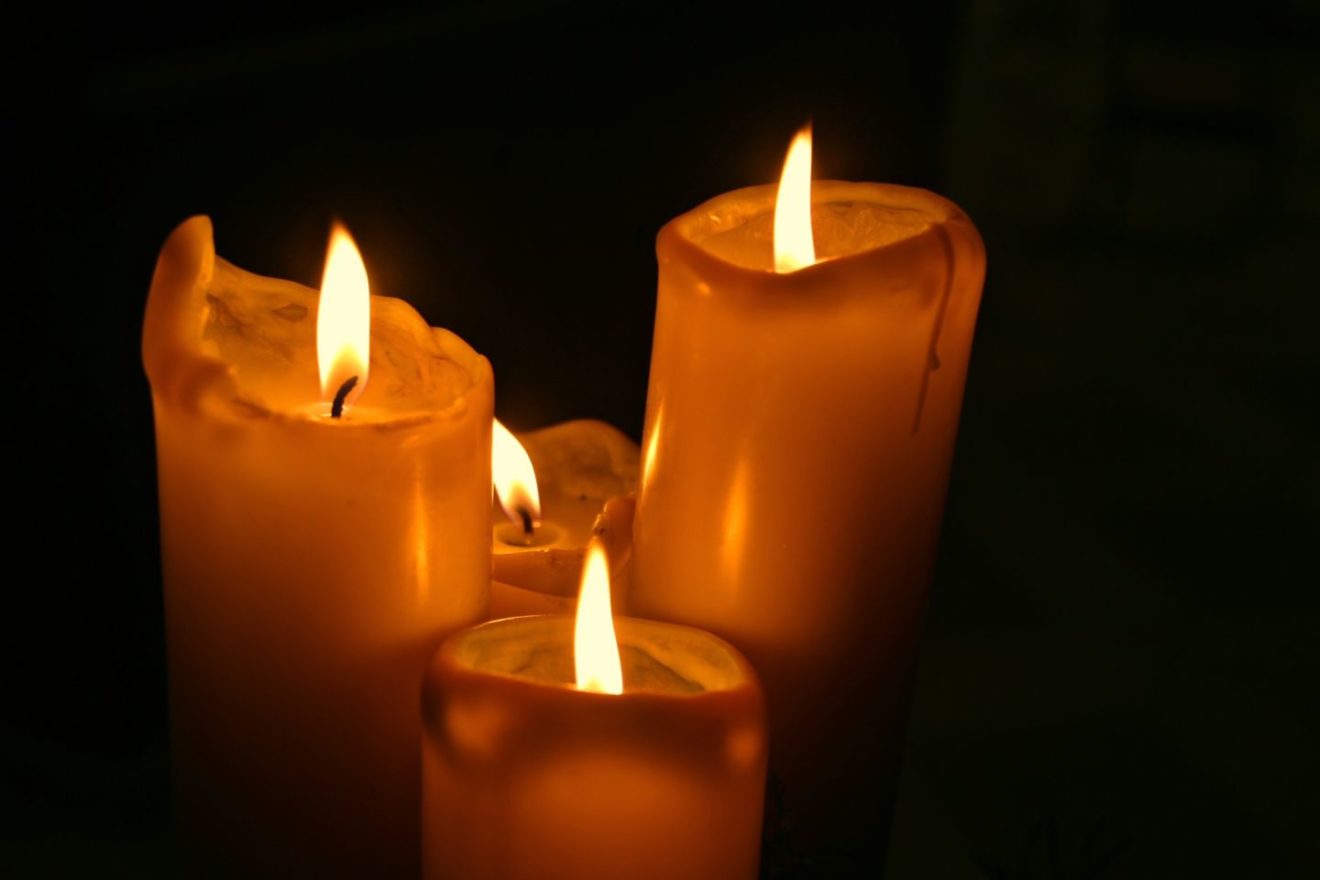 ＂Zünd ein Licht an im Advent!＂ - Lichtgottesdienst für Kinder mit Adventskranzsegnung