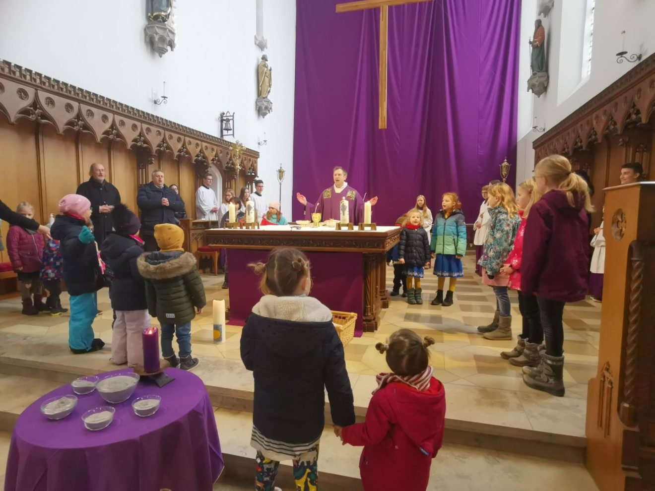 Familiengottesdienst und Kinderkirche