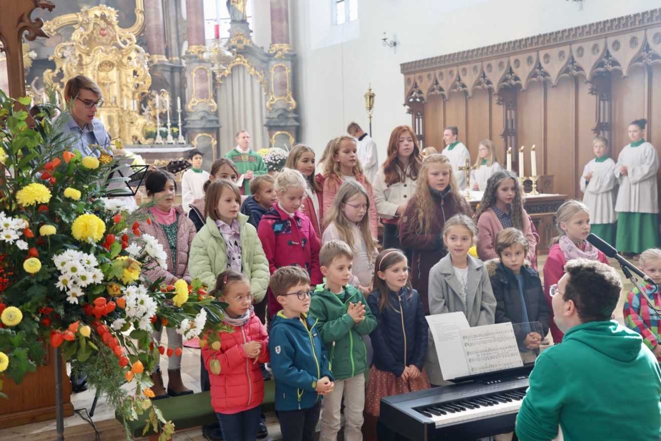 Familiengottesdienst mit unserem Kinderchor Chorino