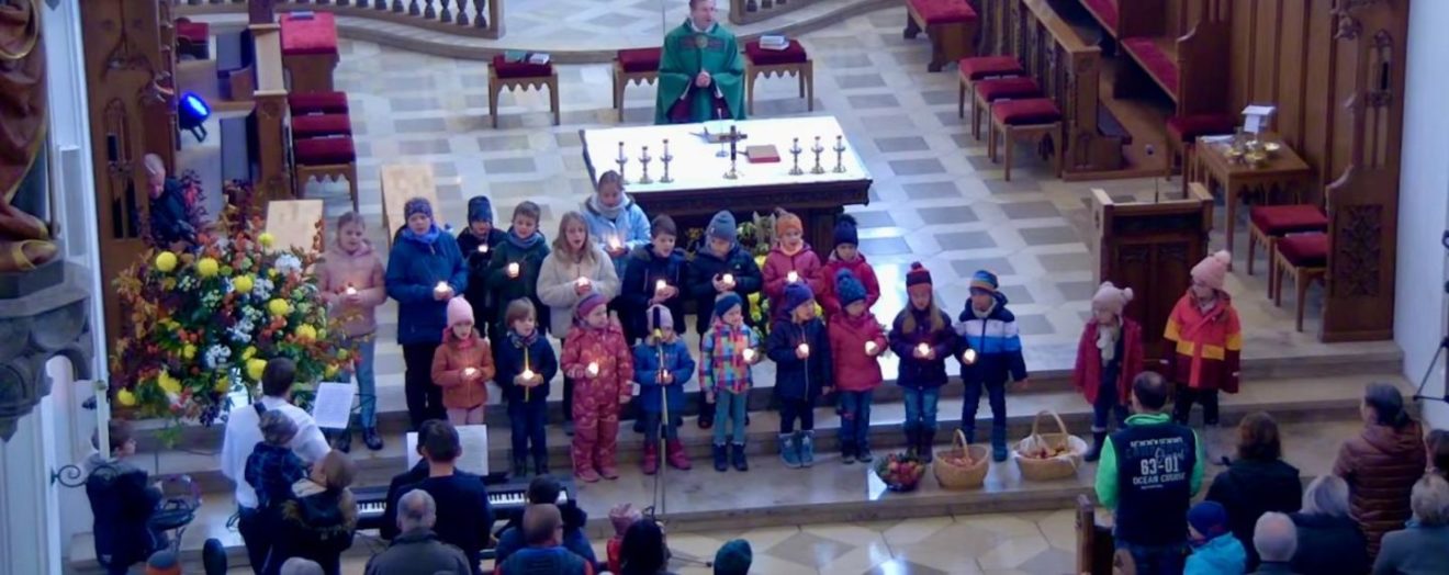 Chorino gestaltet Familiengottesdienst und Kinderkirche im Pfarrhaus