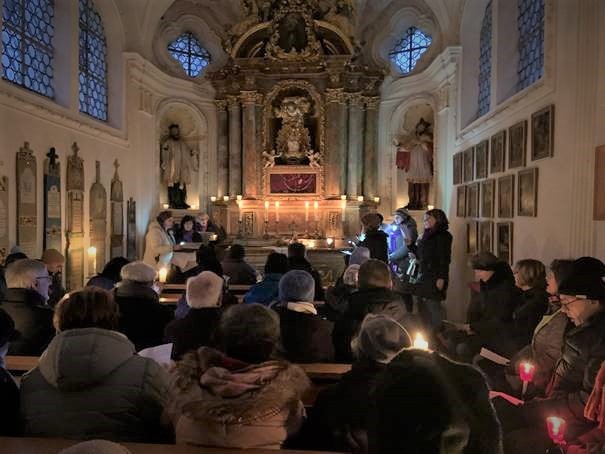 Mit Lichtern in eine Rauhnacht - Waldweihnacht in Maria Aich