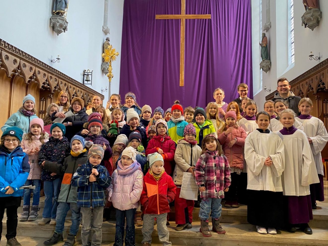 Kinderchor gestaltet Familiengottesdienst