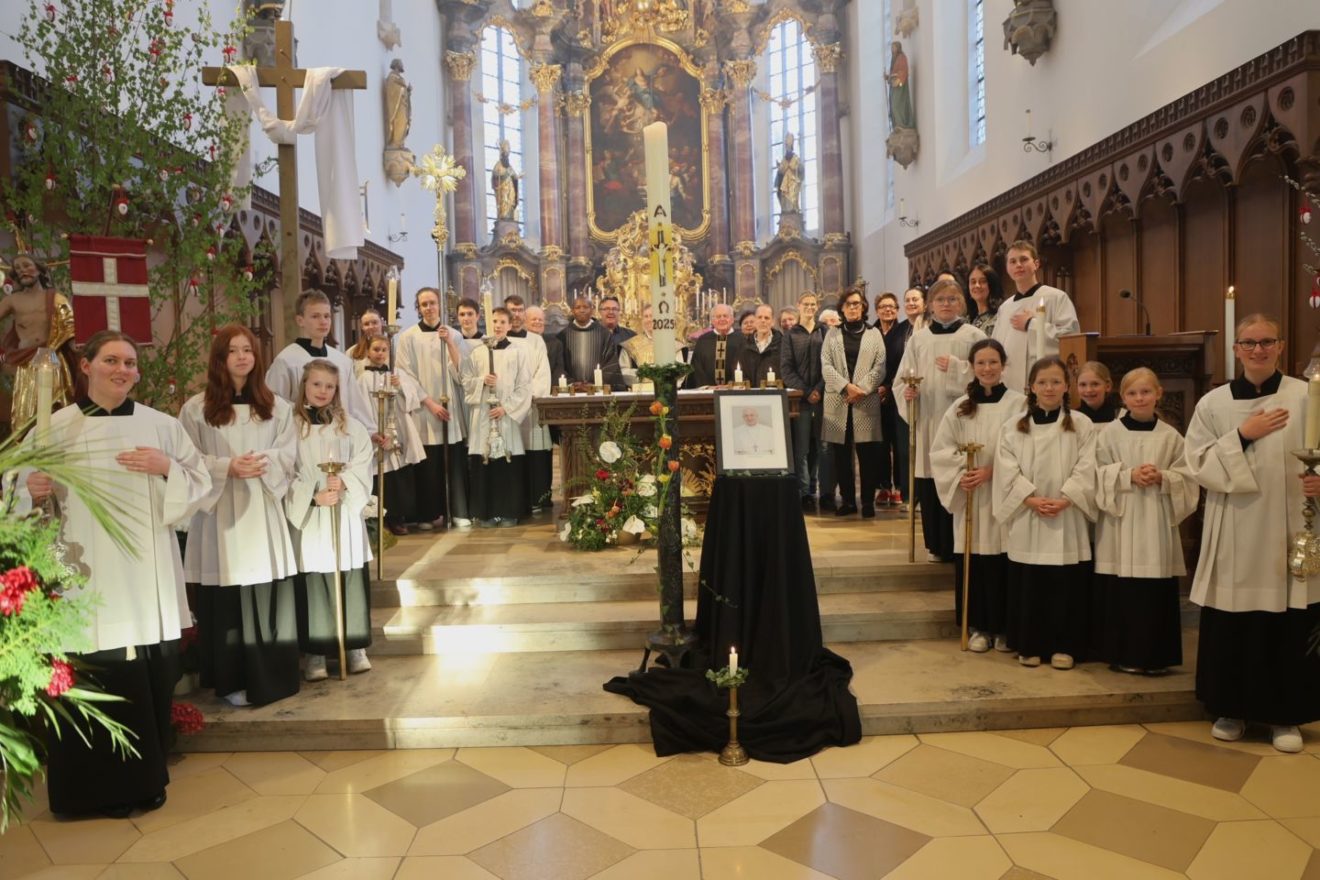 Gedenkgottesdienst für Papst Franziskus